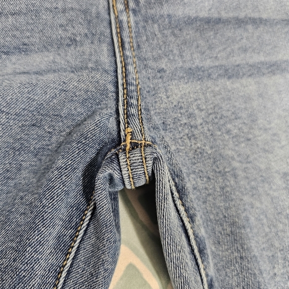 KanCan Button Fly Distresesd High Waist Tappered Leg Jeans Womens 7/27 - Picture 9 of 9